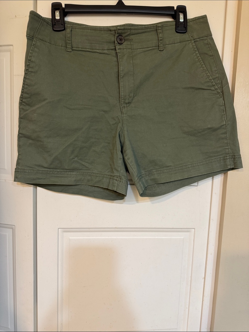 GAP Olive Green Cotton Bermuda 5” inch Shorts